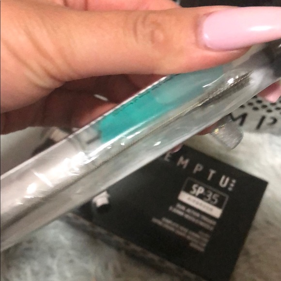 Temptu Pro Airbrush Machine - Picture 5 of 6